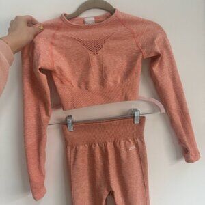 AYBL Motion Seamless Long Sleeve Crop Top and Pants - Peach - XS!